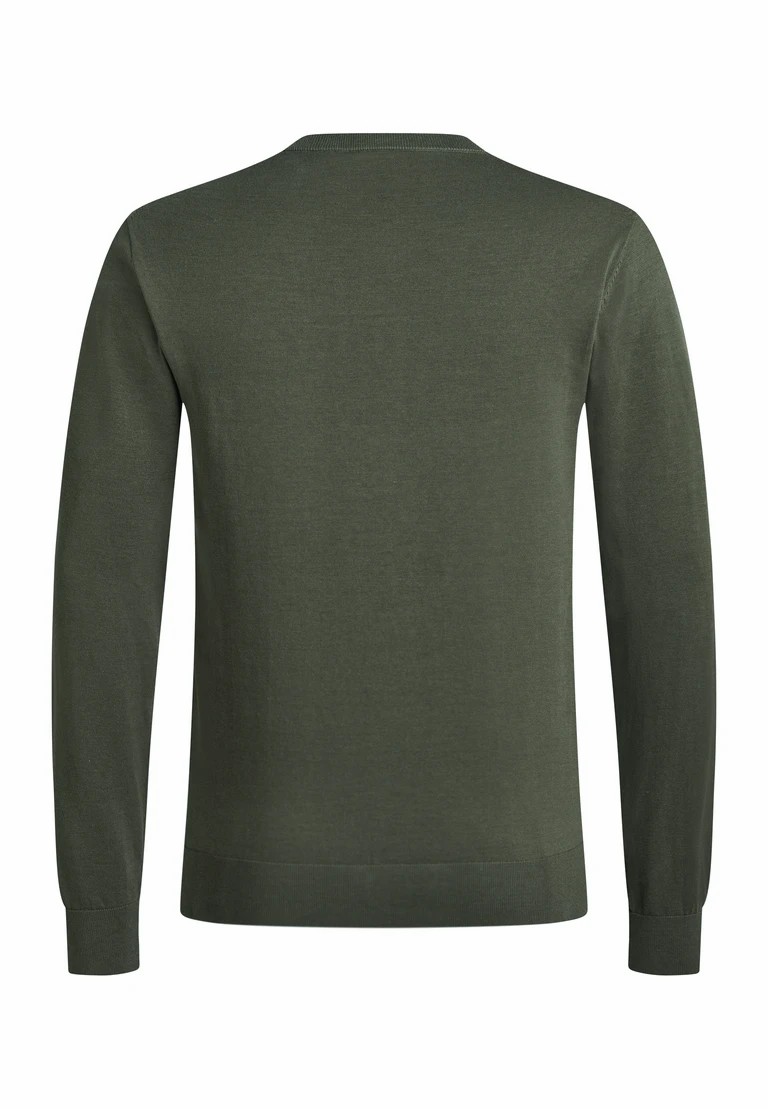 round neck pullover